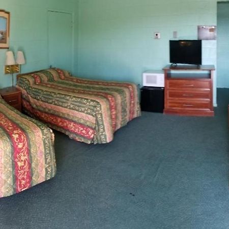 Holiday Host Motel ソノラ エクステリア 写真