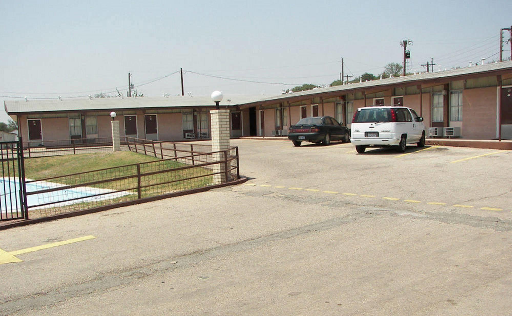 Holiday Host Motel ソノラ エクステリア 写真